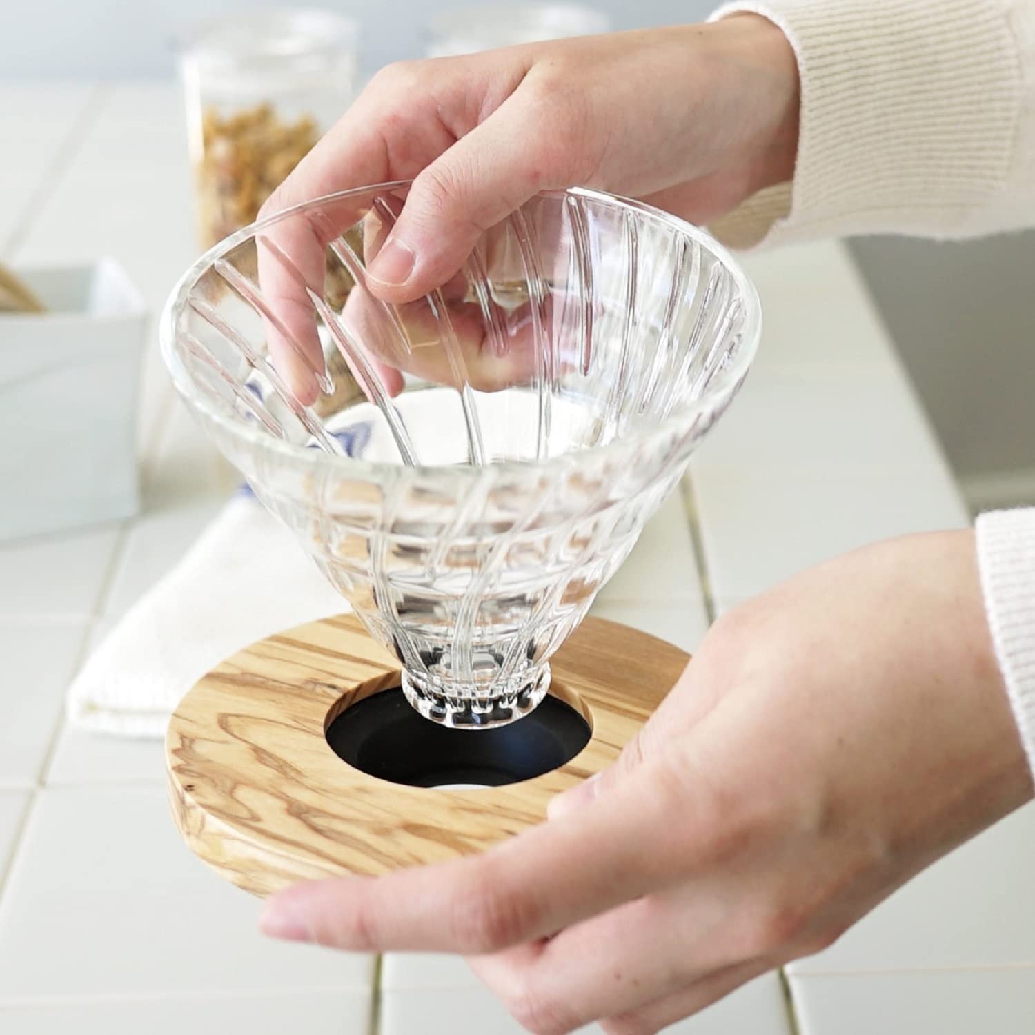 Hario V60 Olive Wood 01 VDGR-01-OV 1-2Cups - YOYO JAPAN