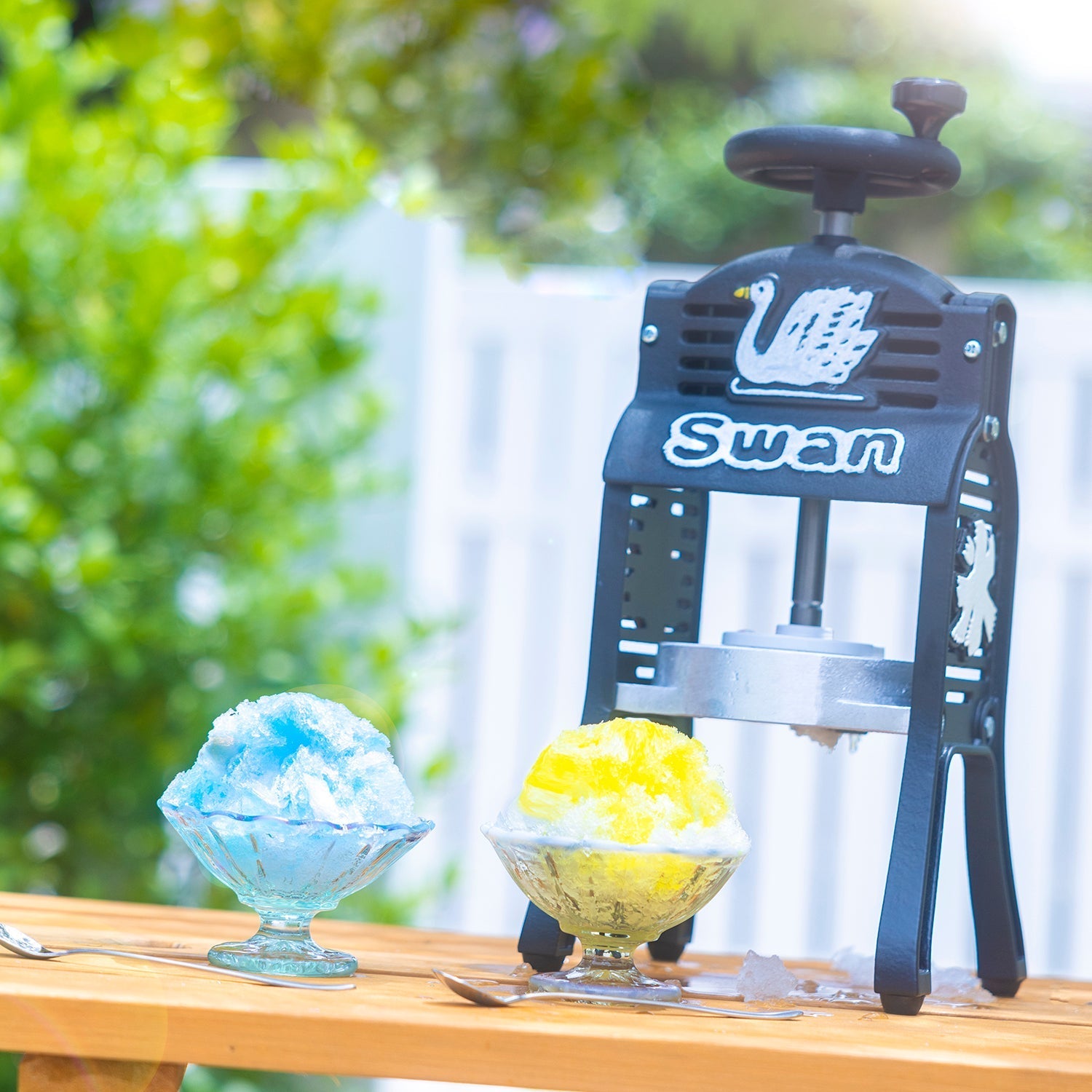 Hirota Glass Japan Yukinohana Sundae Bowl White - YOYO JAPAN