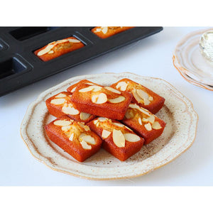 Matsunaga Financier Cake Mold (Nonstick Teflon-Coated Financier Pan) 9 Wells - YOYO JAPAN