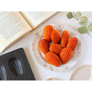 Matsunaga Premium Madeleine Mold (Nonstick Madeleine Mold) 8 Wells - YOYO JAPAN
