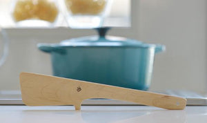 Miranda Style Omoeraku Handcrafted Japanese Beech Wood Spatula Large - Square - YOYO JAPAN