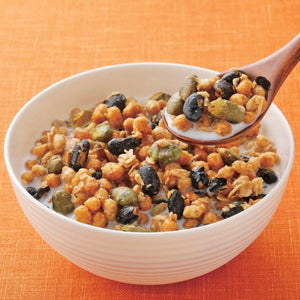 Nissin Gorogura Black Soybeans Granola Kuromitsu Kinako Flavor 320g - YOYO JAPAN