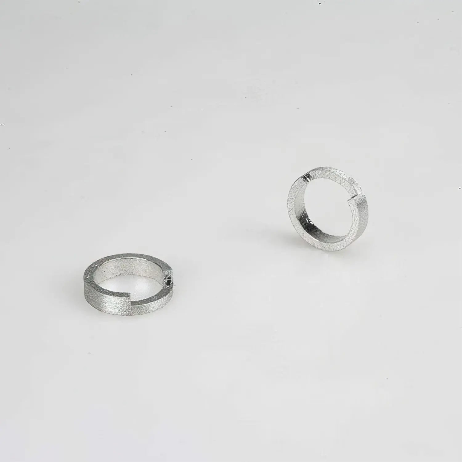 Nousaku Tinware Chopstick Rest Kasane Maru (Set Of 2) - YOYO JAPAN