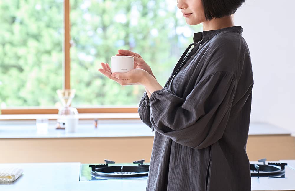 Rhythm Aroma Diffuser Waterless Japan Tabletop Fan Type 3 Oil Pads 6.2X7.4X7.4Cm Cordless Usb 2-Way Power Supply Pearl Color - YOYO JAPAN