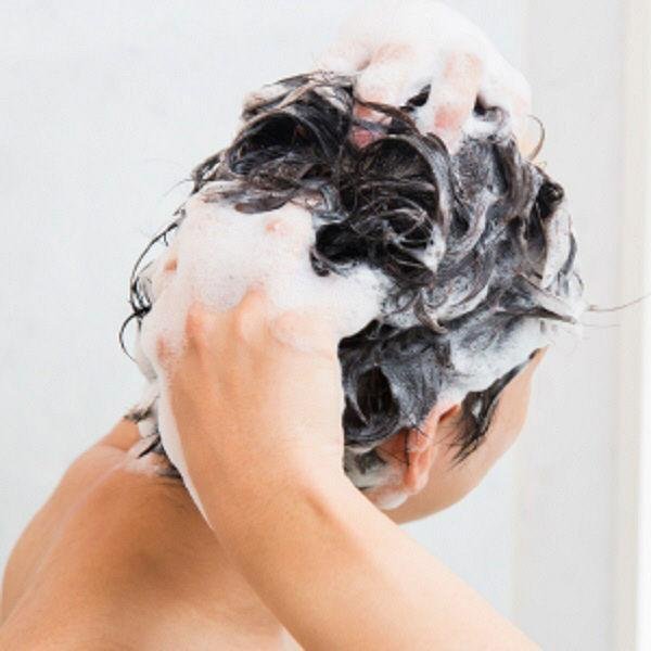 ULOS Anti-Dandruff Scalp Shampoo 300ml - YOYO JAPAN