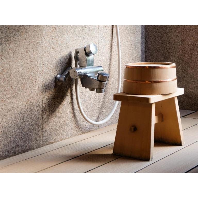 Umezawa Japanese Hinoki Cypress Wooden Bath Stool - YOYO JAPAN