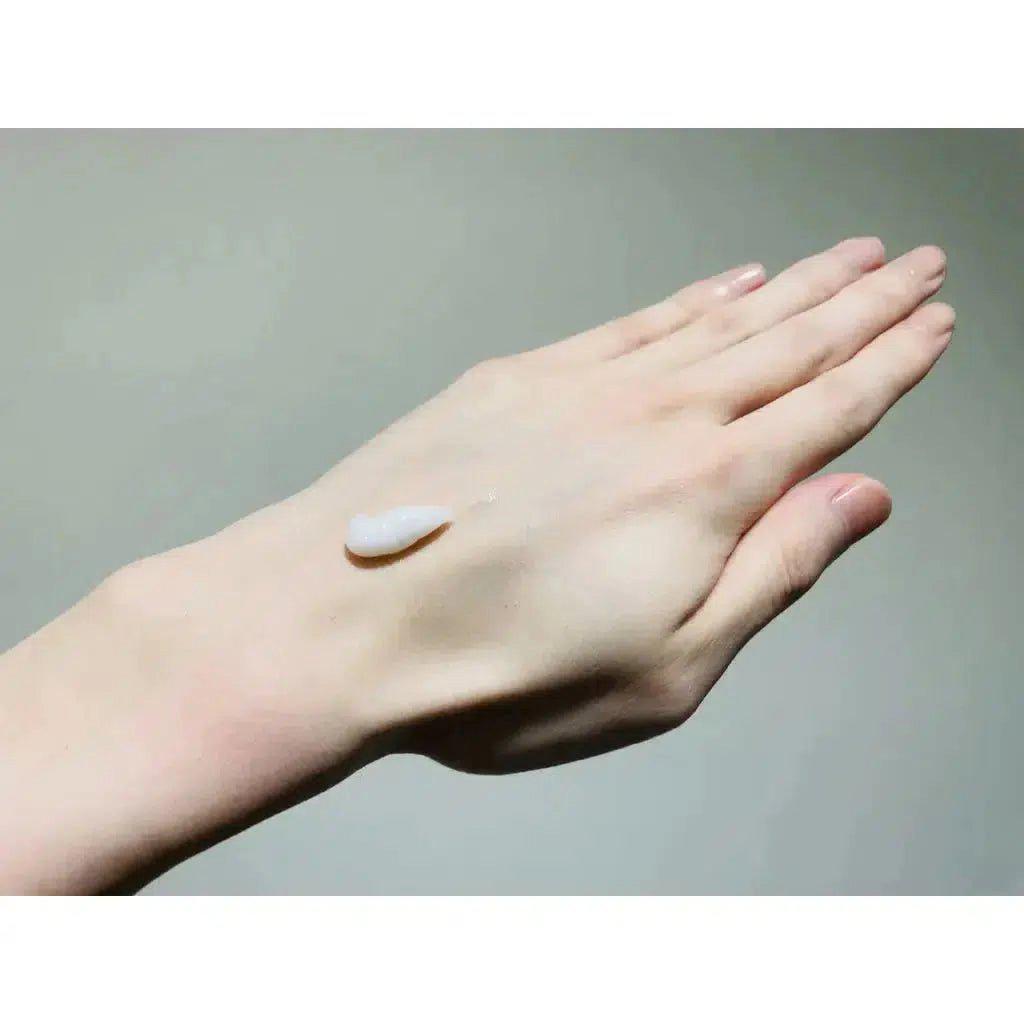 Aqua Savon Triple Ceramide Cica Hand Cream White Cotton Scent 22A 45g