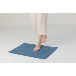 Jogan Linen Bath Mat 50x70cm, 12-ply hemp construction, perfect for modern bathroom spaces.