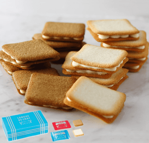 10-piece Shiseido Parlour Lang de Chat Cookies with creamy filling, designed for snack lovers and gifting moments