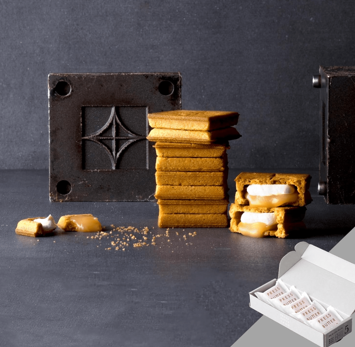5-piece Press Butter Sand Butter Sandwich Cookies box, perfect for sharing or as a souvenir