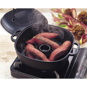 Iwachu Yakiimo Pot 31 cm showing sturdy lid and side handles