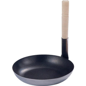 Oyako Nabe Pan 178 mm sliding cooked eggs into a rice bowl, using vertical handle