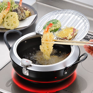 20cm Wahei Iron Deep Fryer Pot featuring oil drain rack, designed for easy oil management