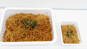 878g Peyoung Yakisoba: Super Big Big Big Big Big Big Max with condiments, offering hearty satisfaction for snack enthusiasts