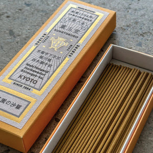 Close-up of Kungyokudo Japanese Incense Hanazono Sara, 60 Sticks, low-smoke formula for calm ambiance