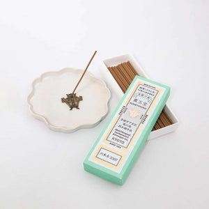 Kungyokudo Japanese Incense Roppongi 2007 in 60 Sticks, spicy aroma, perfect for meditation