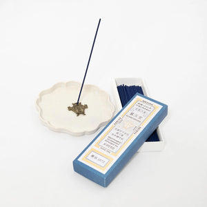 Close-up of Kungyokudo Japanese Incense Yokohama 1872, 60 Sticks, featuring low-smoke formula for serenity