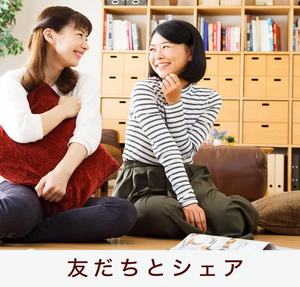 30-piece Lotte Chocolate Pie, smooth chocolate filling, offering a delightful treat for all ages