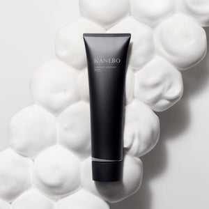 130g Kanebo Comfort Stretchy Wash Moisturizing Facial Cleanser, serum-enriched formula, designed for gentle cleansing