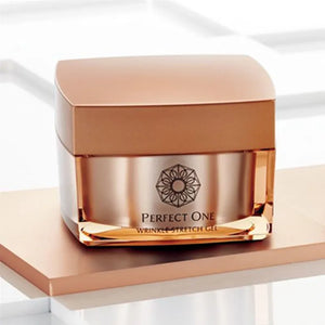 Close-up of Perfect One Medicinal Wrinkle Stretch Gel Vitamin PP, 50g, featuring non-sticky texture for hydration