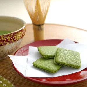 Packaged Itohkyuemon Uji Matcha Langue de Chat Biscuits 10 Pieces, designed for daily enjoyment and gifting