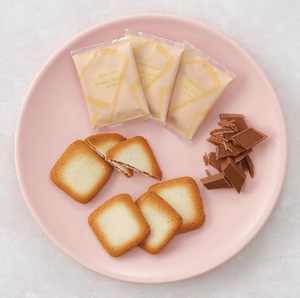 “Individual cookie wrapped, Yoku Moku Double Chocolat Au Lait interior view”