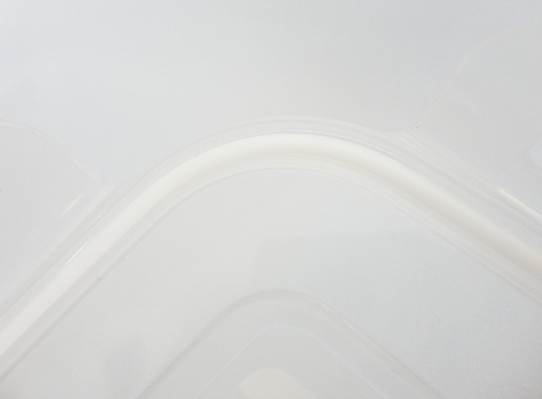 Iwasaki Industry Japan Made Food Storage Container Microwave Safe White 660Ml A-2161W1 - YOYO JAPAN