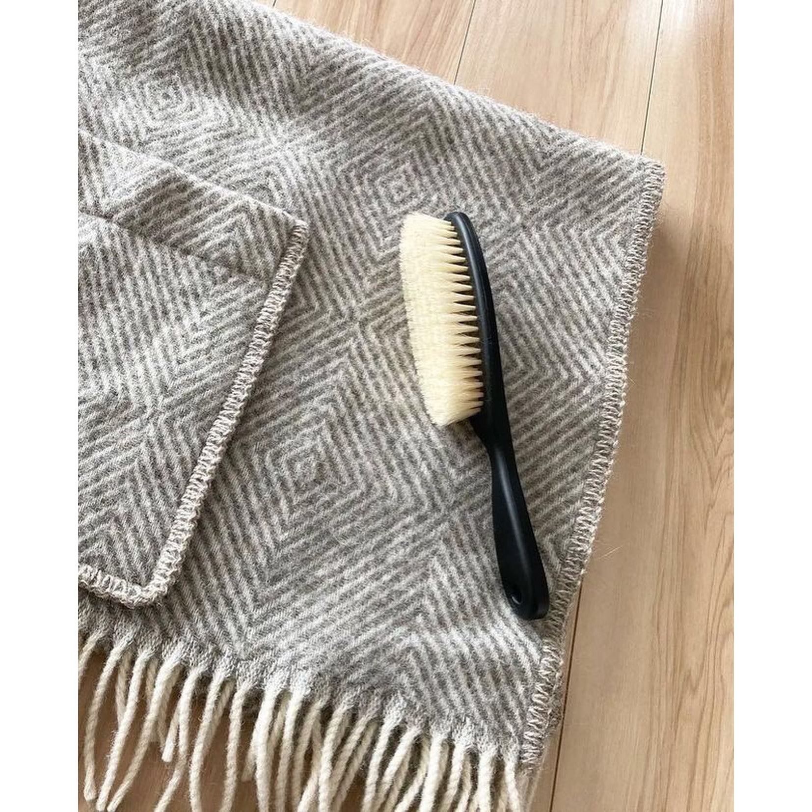 Marna Anti-static & Washable Clothes Brush S457