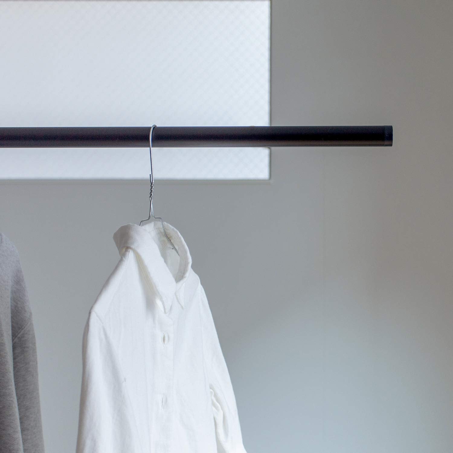 Moritaalumi Industry Indoor Clothesline Simple Laundry Bar Sen Japan Stretchable 1.28M-2.3M Max Load 10Kg Black - YOYO JAPAN