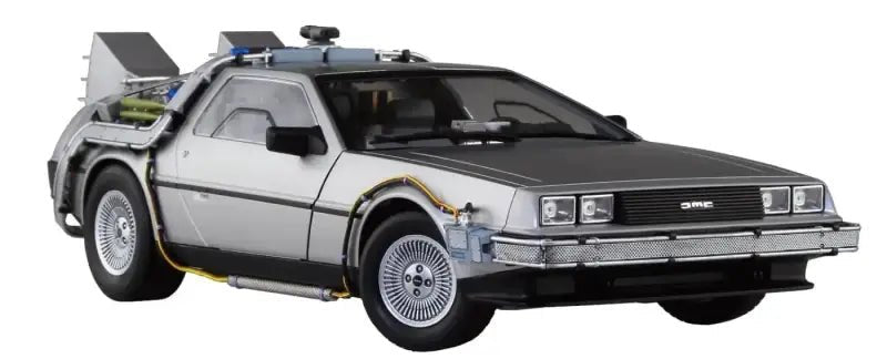 Aoshima Bunka Kyozaisha 1/24 BT - 01 Back To The Future Time Machine Model