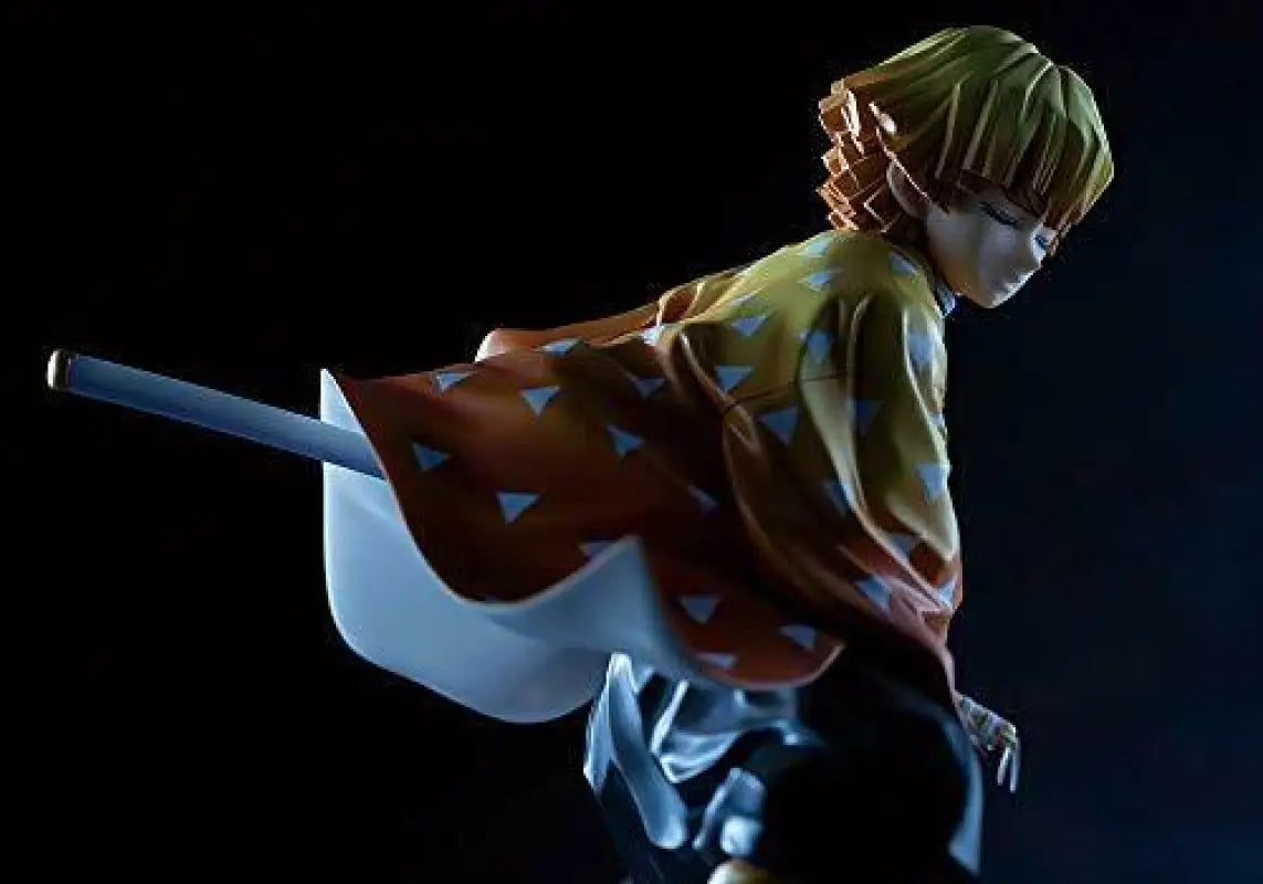 Artfx J Demon Slayer: Kimetsu No Yaiba Zenitsu Agatsuma 1/8 Scale Figure