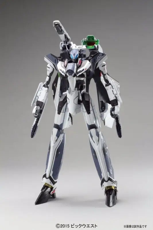 Bandai 1/72 Vf-31f Siegfried Messer Use Plastic Model Kit Macross Delta F/s