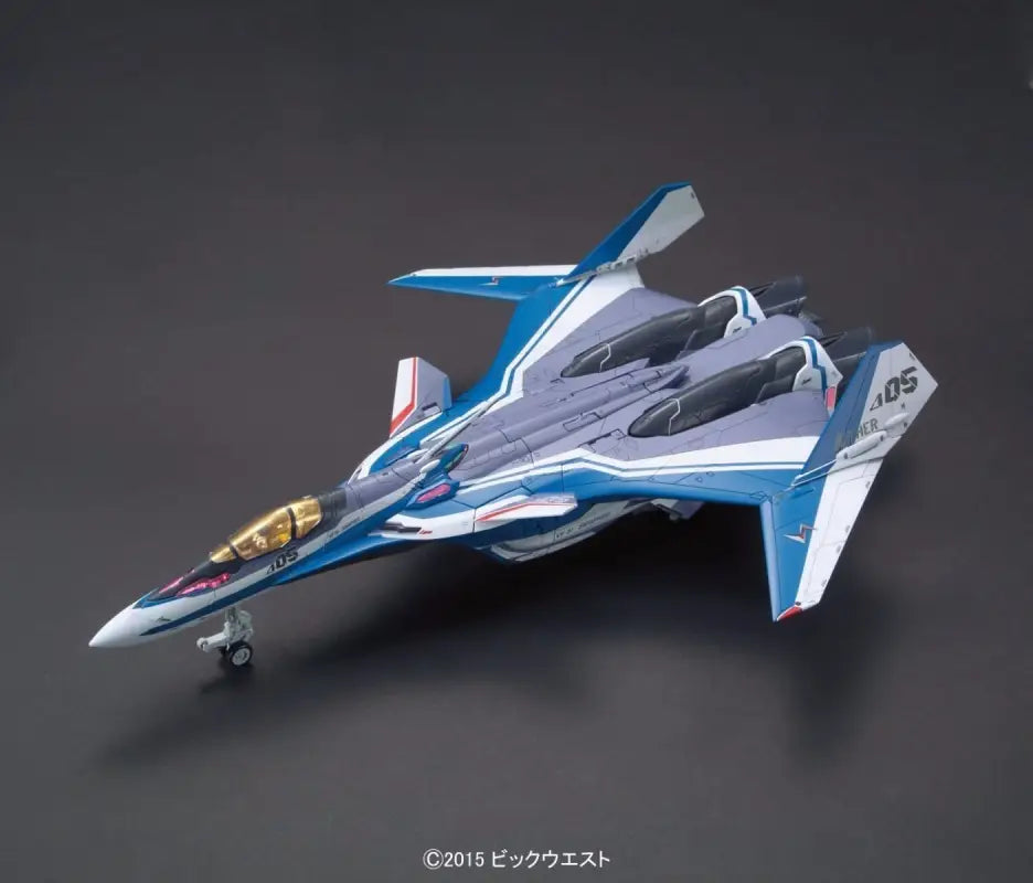 Bandai 1/72 Vf-31j Siegfried Hayate Immelmann Use Model Kit Macross Delta - Plastic