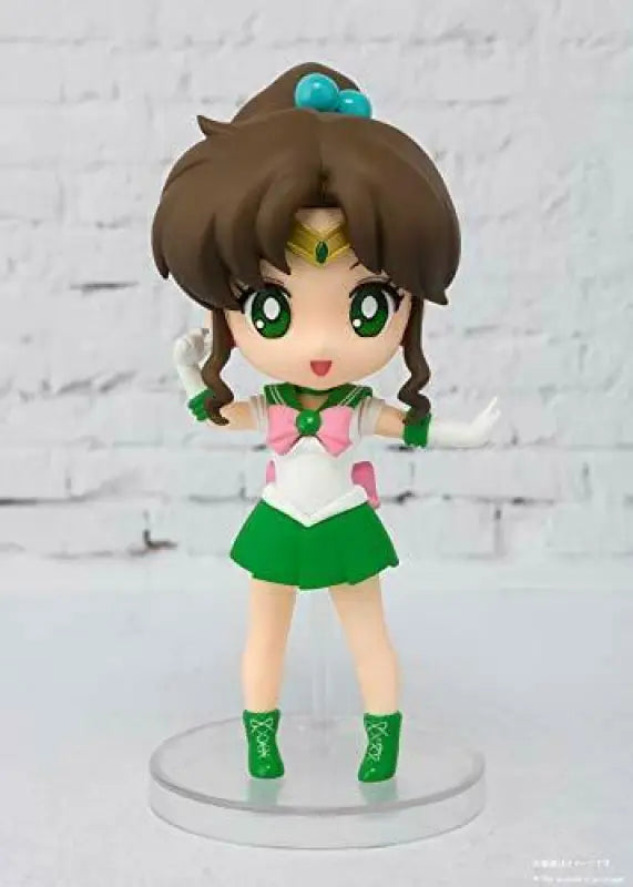 Bandai Figuarts Mini Sailor Jupiter Figure - Scale