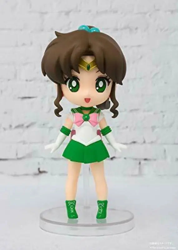 Bandai Figuarts Mini Sailor Jupiter Figure - Scale