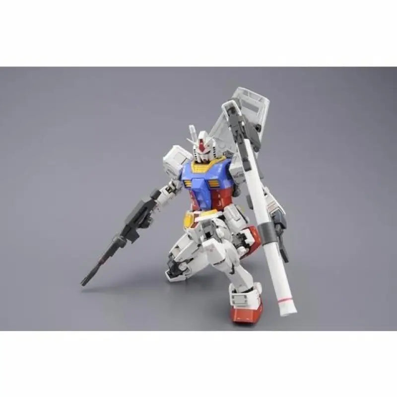 Bandai Mg 1/100 Gundam Ver 3.0 Plastic Model Kit - Gunpla