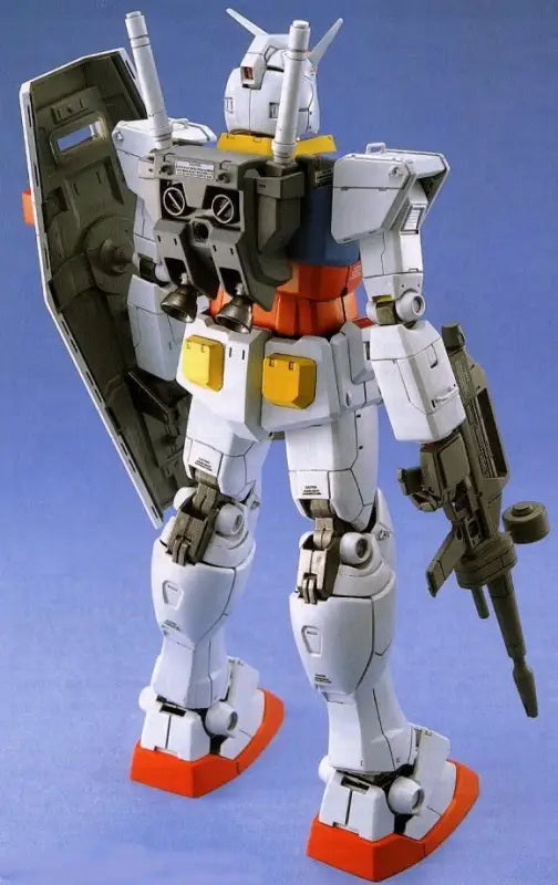 Bandai Mg 1/100 Rx-78-2 Gundam Plastic Model Kit Mobile Suit - Gunpla