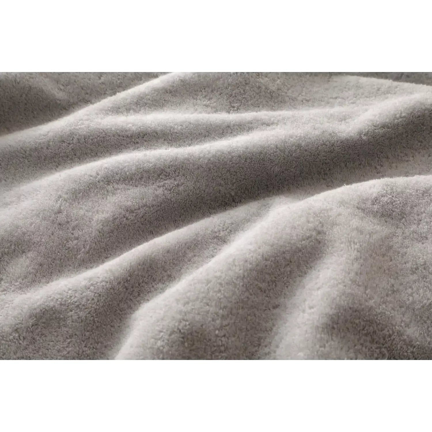 68 x 140 cm Orim + Care Bath Towel, skin-friendly cotton, designed for comfortable drying