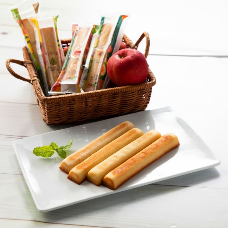 8 Pieces Ginnomori Natural Fruit Stick Cake, assorted fruit flavors, designed for sharing