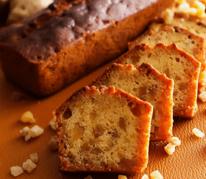 Japanese Taste Handmade Ginger Pound Cake in 260g, traditional mirin flavor, perfect for relaxing snack moments