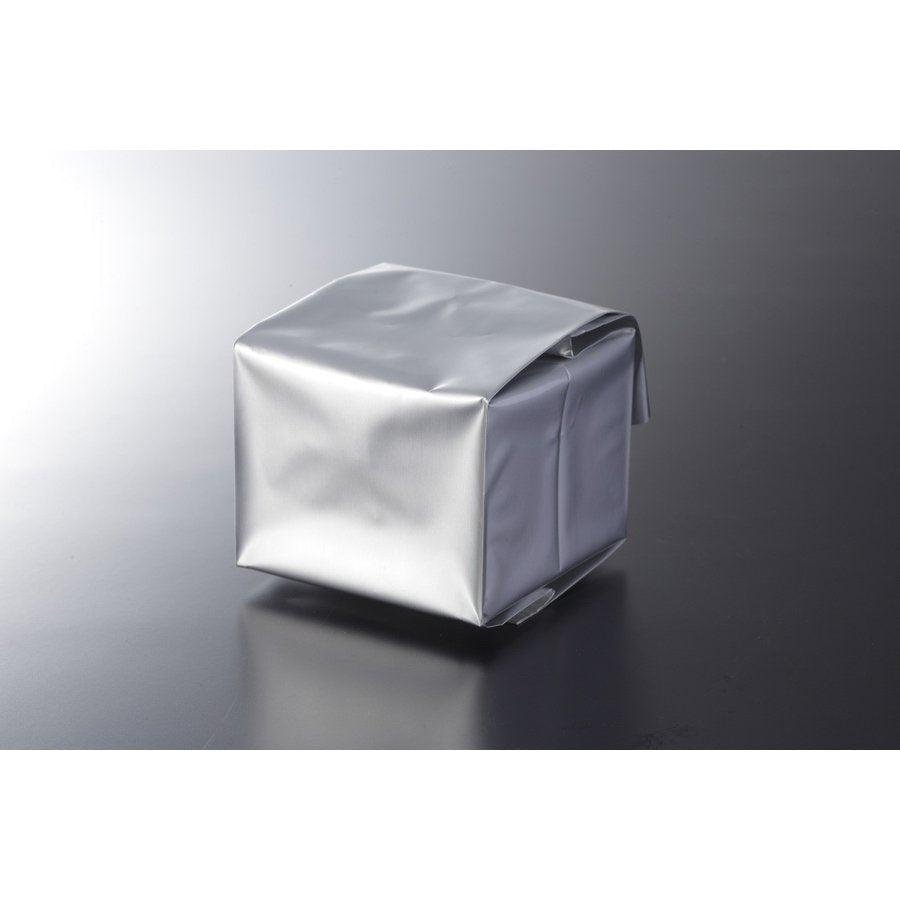 Close-up of Kashuen Moricho Honey Castella Cake 3 Pieces, showcasing soft texture and golden color.