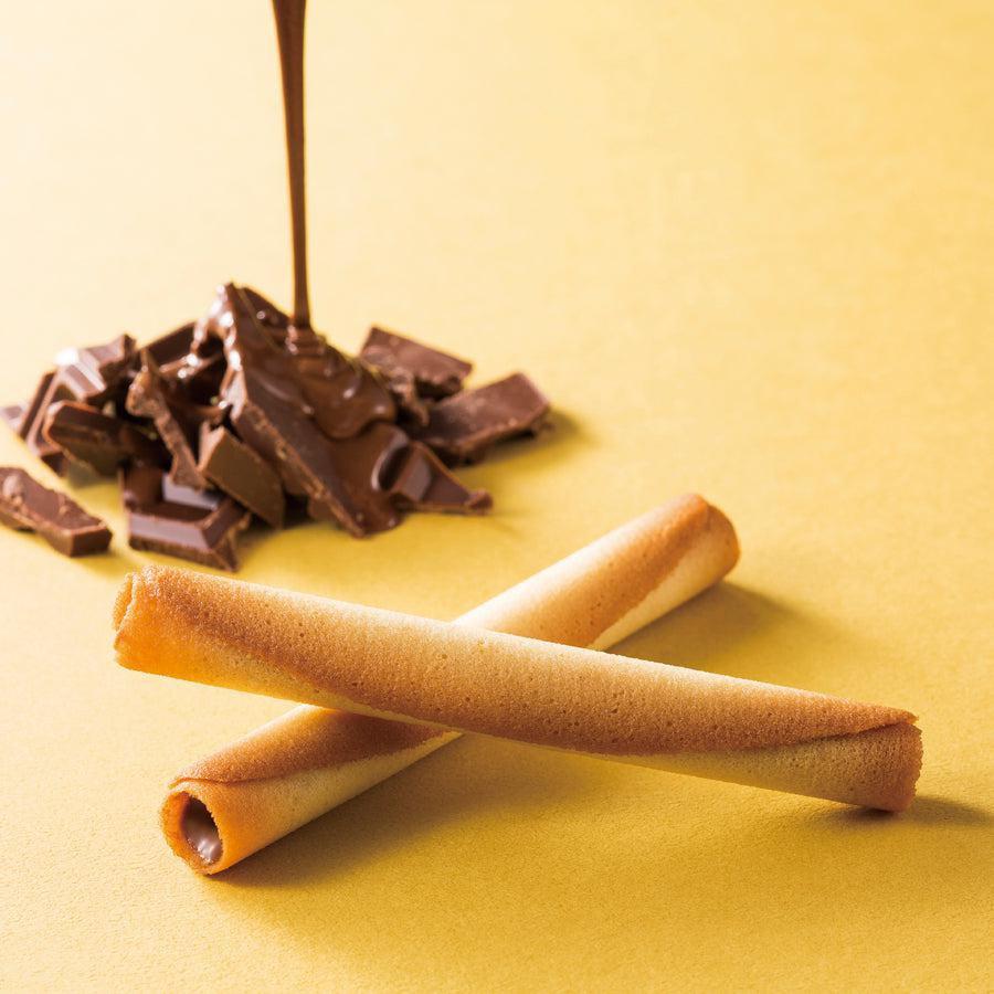 Yoku Moku Cigare Au Chocolat Japanese Cookies 18 Pieces, elegant packaging, perfect for gifts or sharing