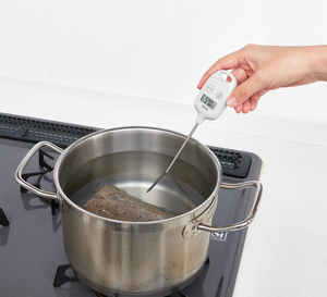 Tanita TT‑583 AWH thermometer white, wide range –50–240 °C, splash‑resistant and lightweight