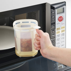 Close-up of Akebono Dashi Pot RE-1510 stainless steel mesh filter for clear soup stock