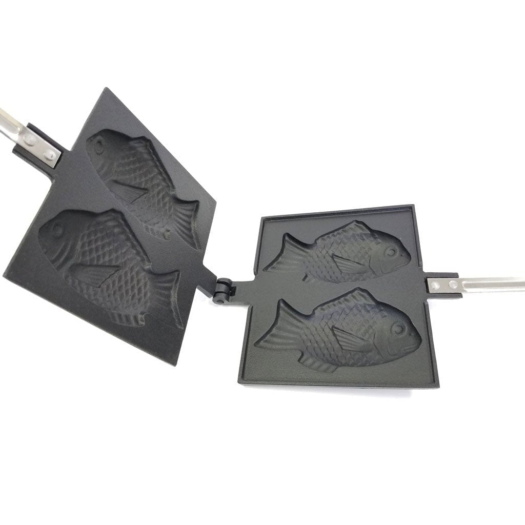 Compact Iwachu Nambu Taiyaki Maker 24030, durable cast iron pan, designed for home cooking