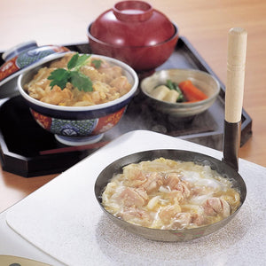 Side view of Oyako Nabe Pan 178 mm, showing nonstick Silkware cooking surface