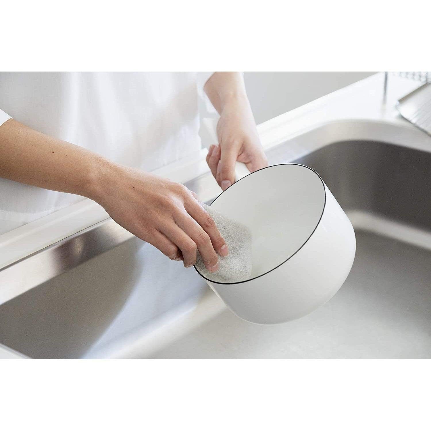 Kamenoko Kitchen Sponge Gray (Pack of 3) in neutral tone, perfect for modern kitchens.