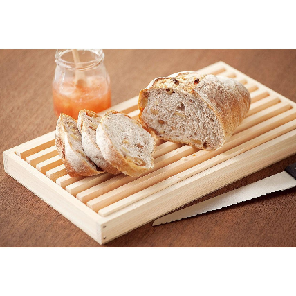 Shimanto Bread Cutting Board in 35x13cm, made of Hinoki cypress, perfect for home kitchens