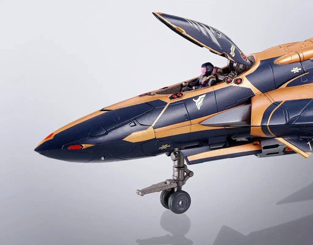 Dx Chogokin Macross Delta Sv-262hs Draken Iii Keith Windermere Use Figure Bandai