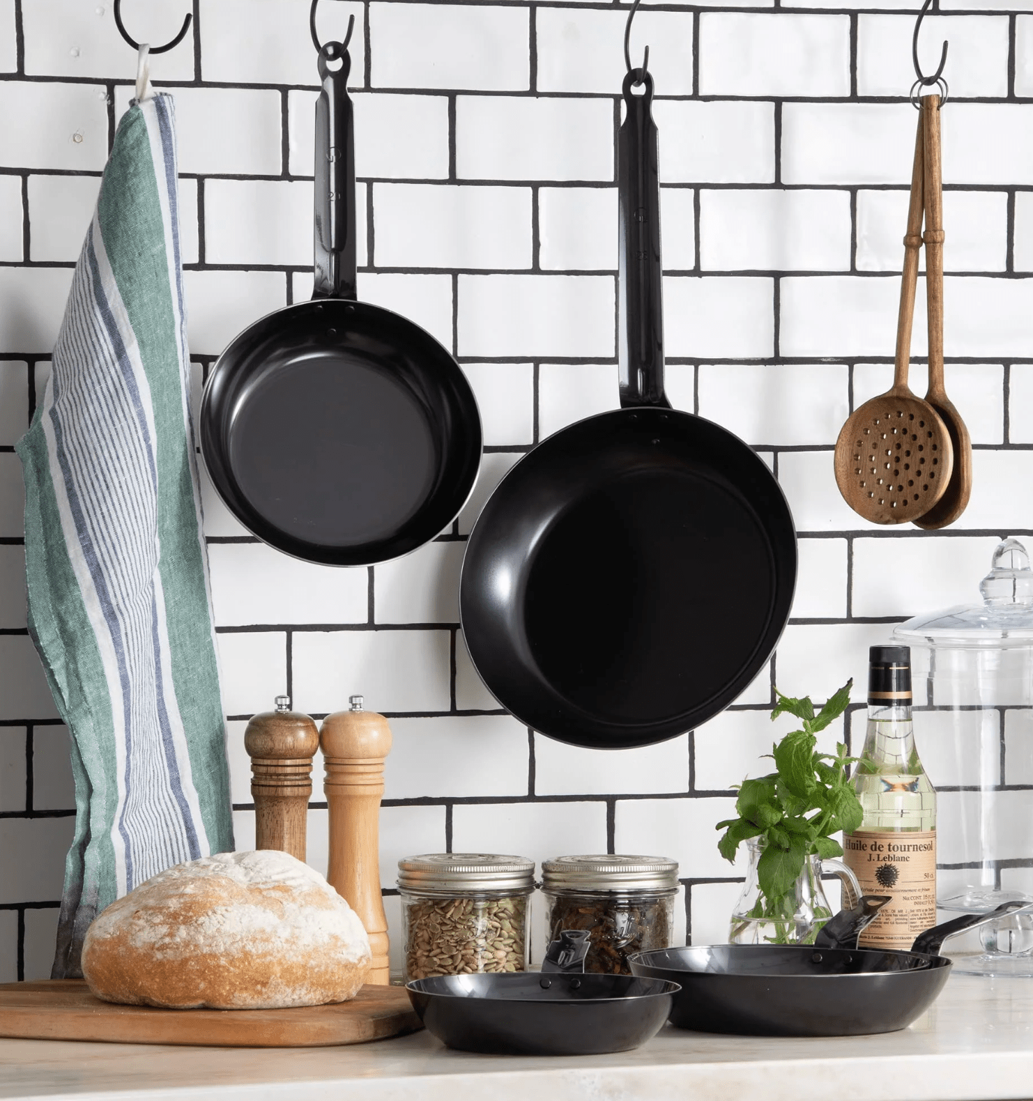 Endo Shoji Tkg 18cm Iron Frying Pan for Uniform Heat Conduction 0.67kg